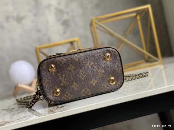 First bag ru LOUIS VUITTON VANITY PM 0806
